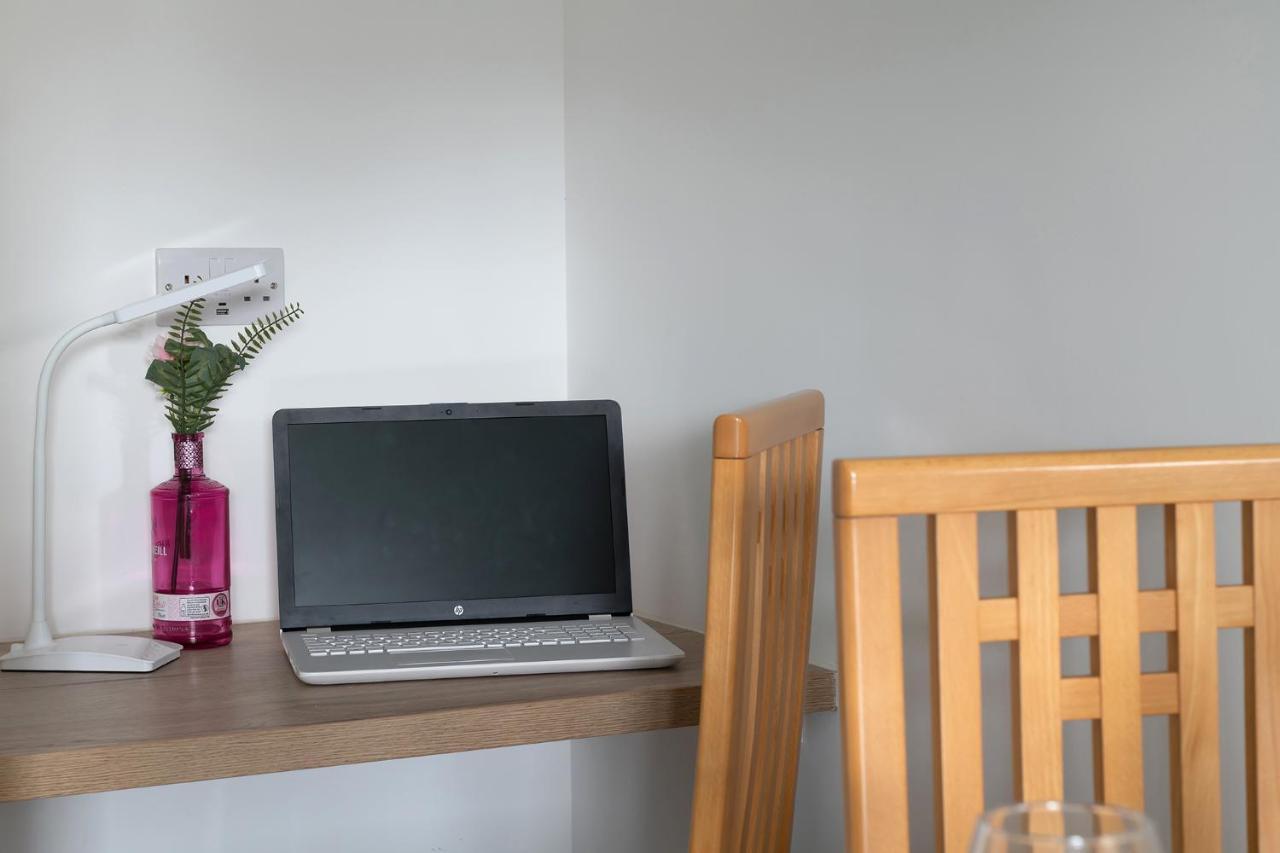 New Romantic, Dog Friendly Hideaway, Snowdon Views Карнарфон Екстериор снимка